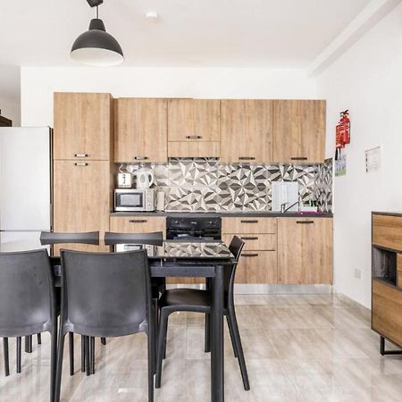 F8 Modern And Bright Apartment In Malta Msida Luaran gambar