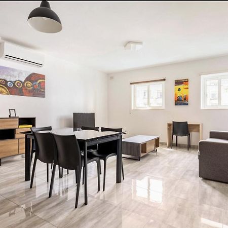 F8 Modern And Bright Apartment In Malta Msida Luaran gambar