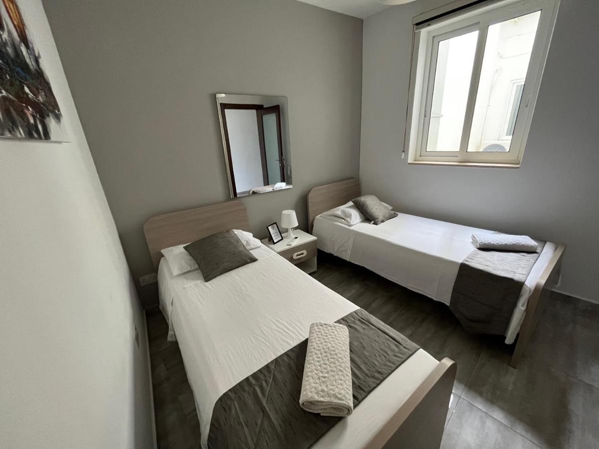 F8 Modern And Bright Apartment In Malta Msida Luaran gambar
