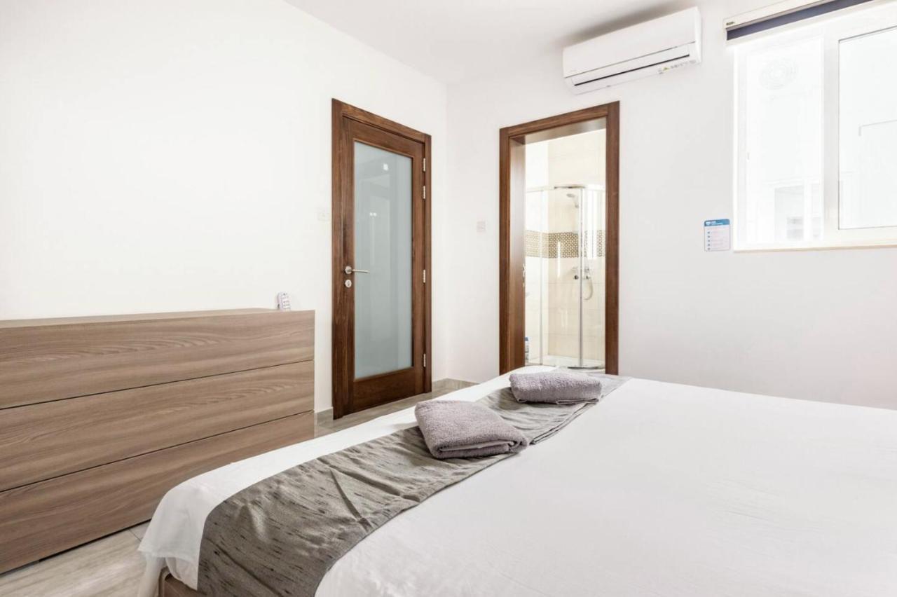 F8 Modern And Bright Apartment In Malta Msida Luaran gambar