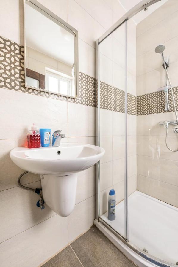 F8 Modern And Bright Apartment In Malta Msida Luaran gambar