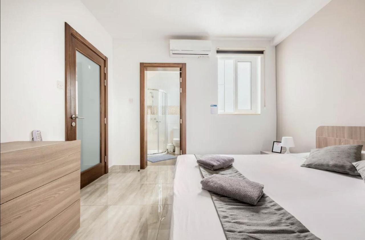 F8 Modern And Bright Apartment In Malta Msida Luaran gambar
